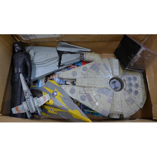 728 - A collection of Star Wars items including Hasbro figures, a 1995 Kenner lead figure set, Millennium ... 