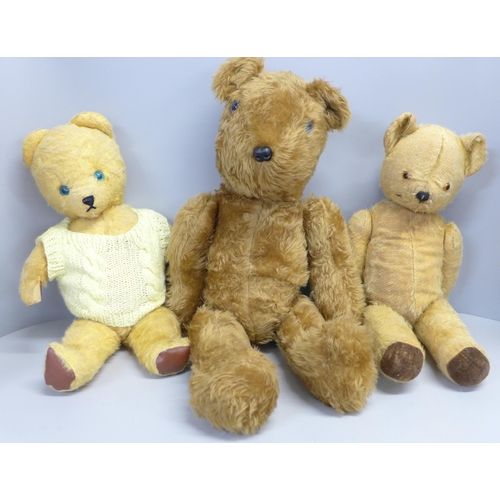 758 - Three vintage Teddy bears