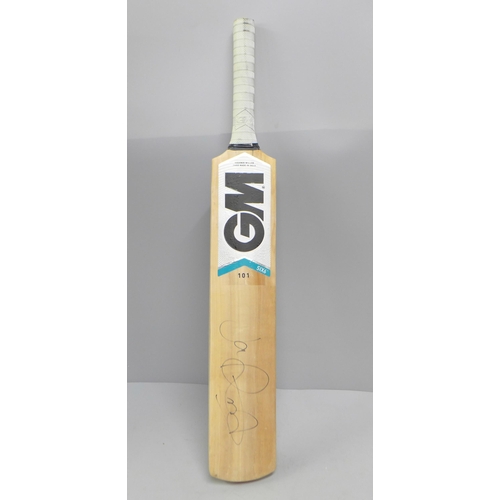 805 - A Joe Root signed cricket bat