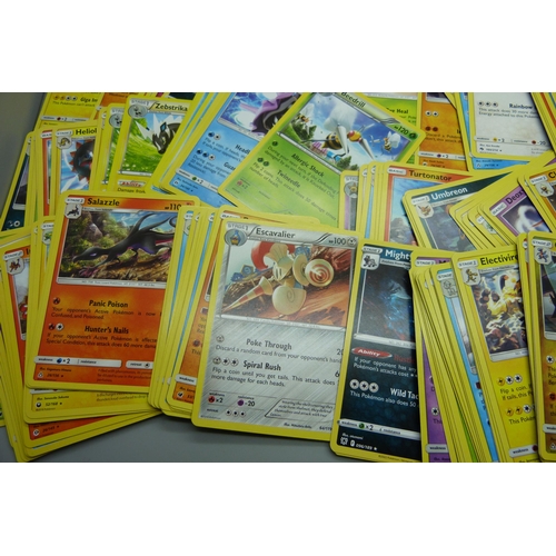 817 - 250 Vintage Pokemon cards