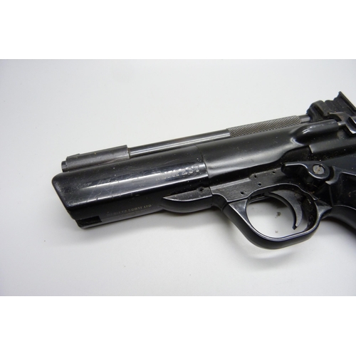 818 - A Webley Tempest .22 air pistol