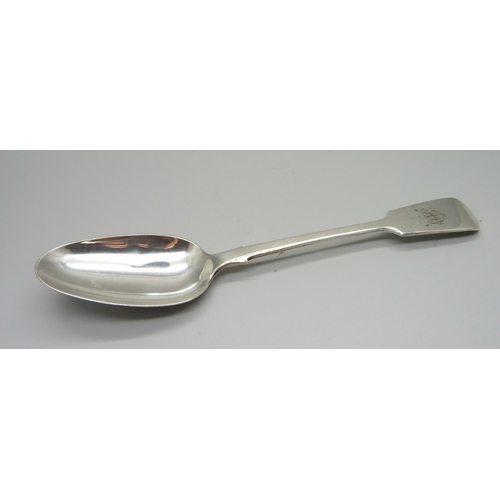 822 - A Victorian silver serving spoon, London 1865, 76g