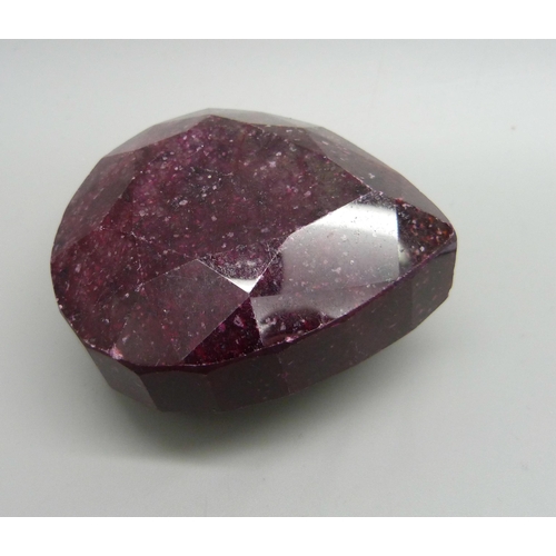 844 - A 1572ct pear cut ruby, with certificate