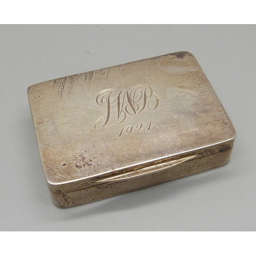 850 - A silver vesta case, Birmingham 1921, 47g