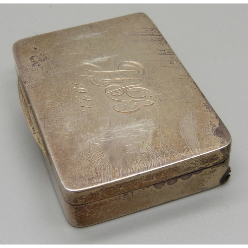 850 - A silver vesta case, Birmingham 1921, 47g