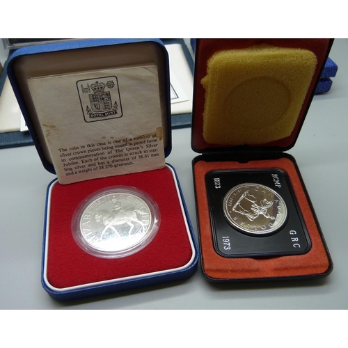 881 - A silver proof crown, a 1988 Royal Mint decimal coin set, a Lucitania medallion, etc.