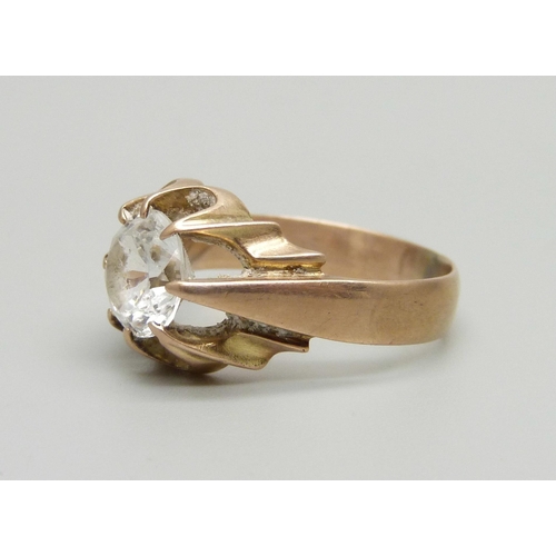 908 - A 9ct gold, large white stone solitaire ring, 4.5g