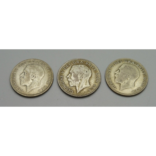 937 - Three silver half crowns, 1920, 1922 and 1933, 41.3g