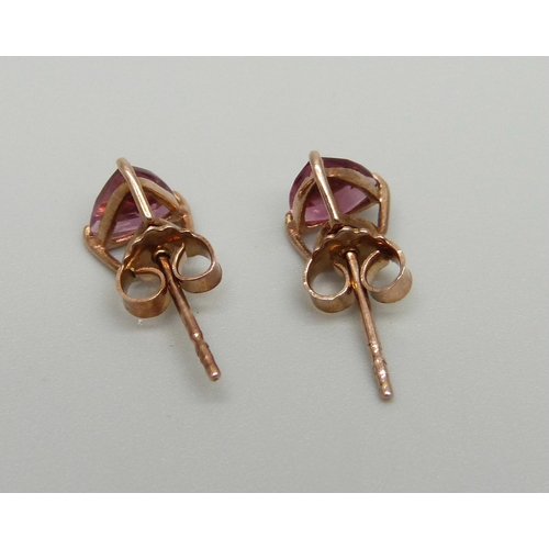 960 - A pair of 9ct gold and pink stone earrings, 1.2g