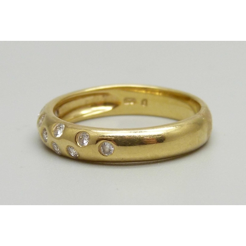 963 - An 18ct gold and diamond ring, 4.8g, P/Q