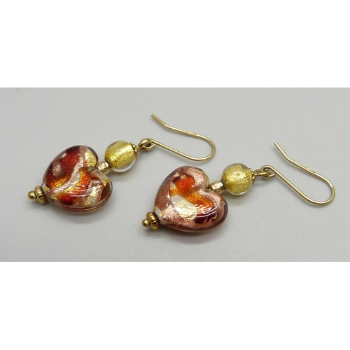 966 - A pair of 9ct gold and heart shaped glass earrings