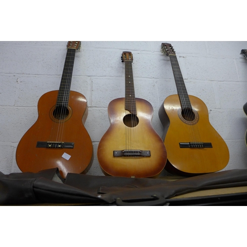 2097 - 3 Acoustic guitars