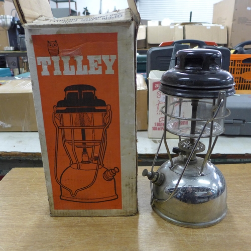 2100 - A Tilley lamp in box