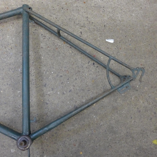 2105 - A vintage French lightweight steel bike frame with RGF lugs