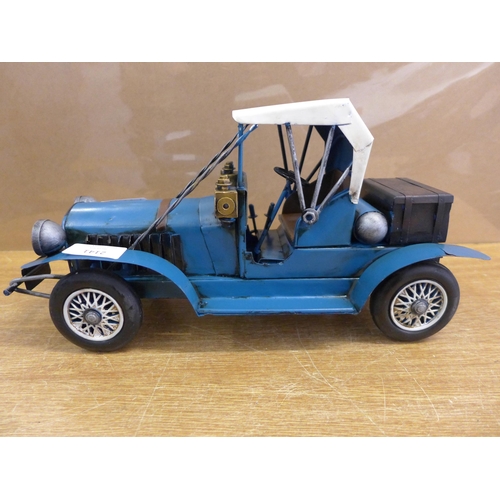 2141 - A blue tin plate vintage style car