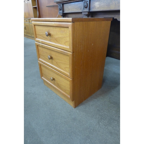 100 - A small G-Plan teak chest of drawers