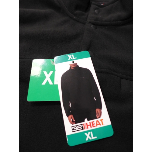 3027 - Quantity of men's 32° Heat black fleeces - mainly size XL * this lot is subject to VAT