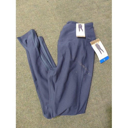 3031 - Assorted women's leggings - various sizes/colours, etc. * this lot is subject to VAT