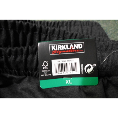 3035 - Assorted men's Kirkland Signature joggers - mixed colours and sizes * this lot is subject to VAT