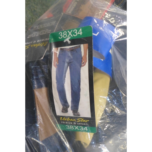 3038 - Assorted men's trousers and jeans - mixed sizes, colours, etc. * this lot is subject to VAT