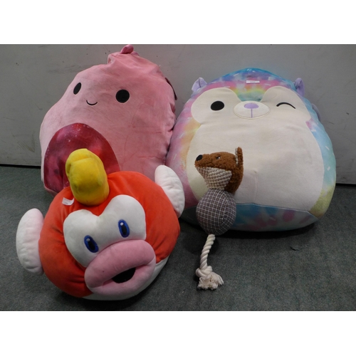 3096 - 3 Squishmallow Plush   1 x 16