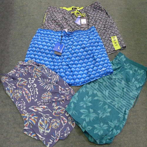 3106 - Assorted men's swim shorts - various sizes/styles/brands * this lot is subject to VAT