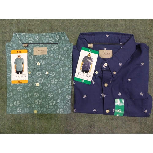 3110 - A quantity of men's tropical themed short sleeve shirts - mixed sizes * this lot is subject to VAT