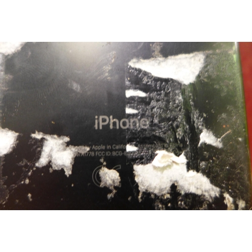 3153 - An Apple IPhone 7 Mobile Phone - (No charger/ Broken Screen) * this lot is subject to VAT