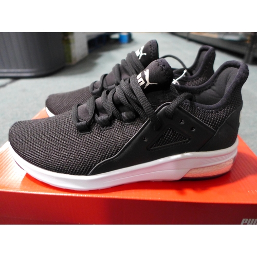 3176 - Pair of Women's Black Puma Trainers - UK size 4 * this lot is subject to VAT