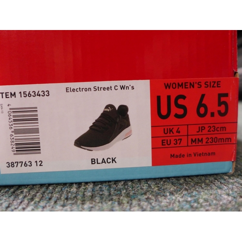 3177 - Pair of Women's Black Puma Trainers - UK size 4 * this lot is subject to VAT