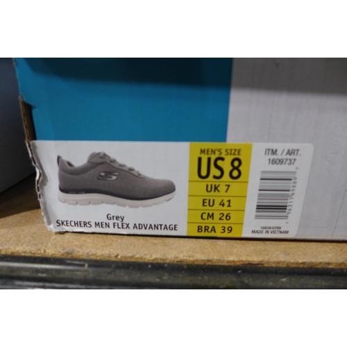 3240 - Pair of Men's Grey Skechers Trainers - UK Size: 7 * this lot is subject to VAT