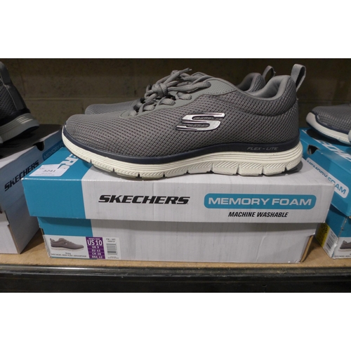 3241 - Pair of Men's Grey Skechers Trainers - UK Size: 9 * this lot is subject to VAT