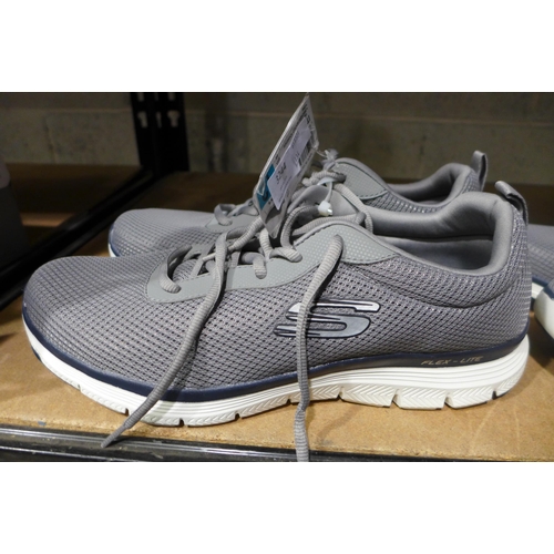 3244 - Pair of Men's Grey Skechers Trainers - UK Size: 11 * this lot is subject to VAT