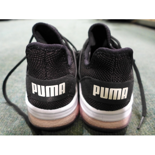 3263 - Pair of Women's Black Puma Trainers - UK Size: 5 * this lot is subject to VAT