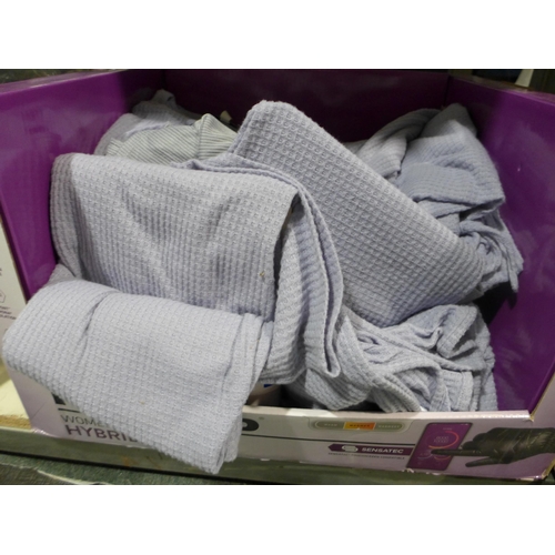 3298 - Quantity of Women's Loungewear & Pyjamas incl: DKNY & Disney - mixed size/style/colour * this lot is... 