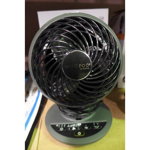 3425 - Iris Woozoo Desk Fan Grey (298-287) *This lot is subject to VAT