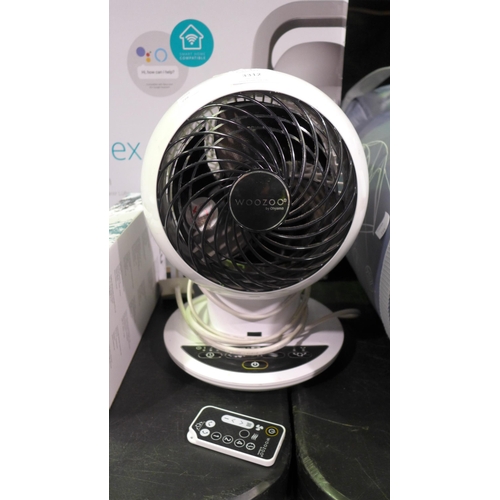 3312 - Iris Woozoo Desk Fan with remote (298-247) *This lot is subject to VAT