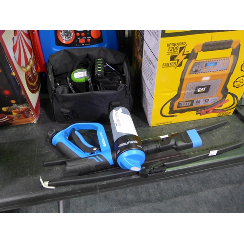 3329 - Foaming Wash Gun, Two Michelin Hydroedge Wiperblades and a Bon Aire 12V Tyre Inflator (Model: Tc12Cu... 