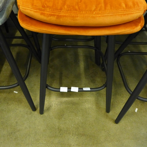 1327 - A pair of Enderson orange velvet bar stools