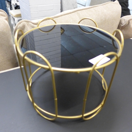 1400 - A black and gold display stand, H 20cms (TJB004508)   #