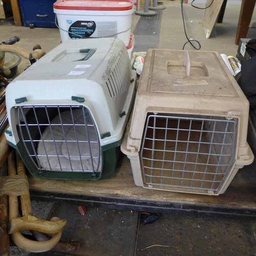 2358 - 2 Pet carry cases