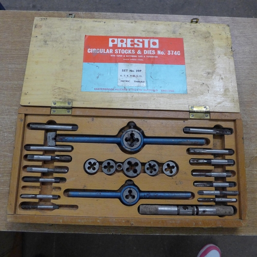 2017 - A Presto set no 39p tap and die set