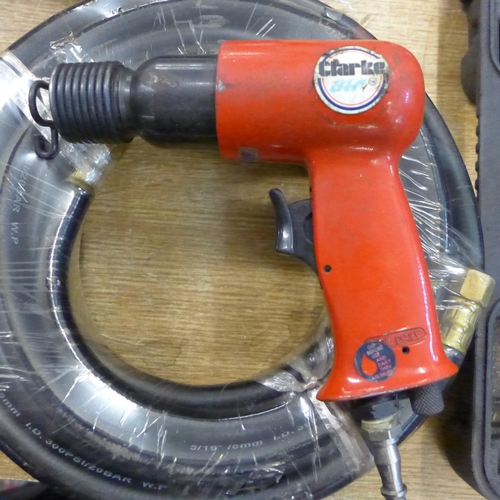 2050 - A quantity of air tools, mini sander, Gold pro abrasives and a rubber air hose,