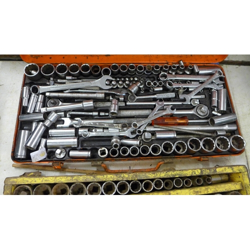 2055 - 2 Cased socket sets