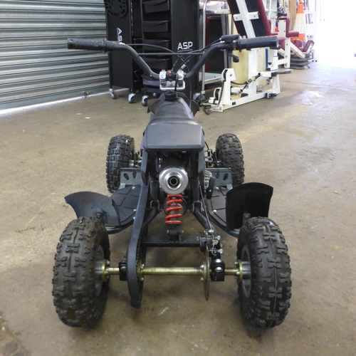 2233 - A 50cc mini fun 2-stroke quad bike