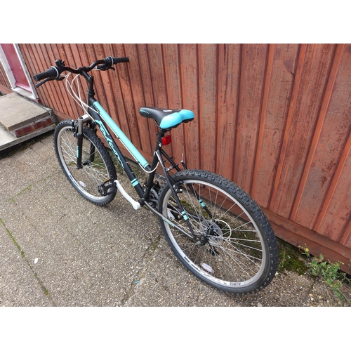 2296 - A Falcon Vienna lady's mountain bike - unused - Police repossession