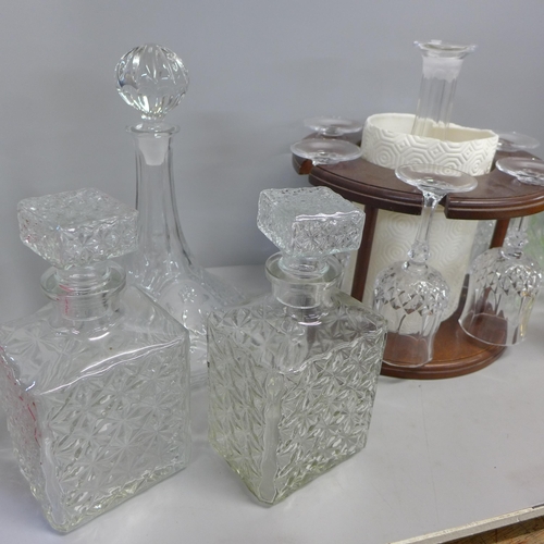 1105 - Four glass decanters, crystal glasses and other items of glassware **PLEASE NOTE THIS LOT IS NOT ELI... 