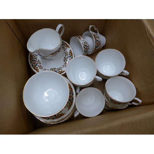 1137 - A collection of Colclough china dinnerwares, a two tier cake stand and other mixed china **PLEASE NO... 