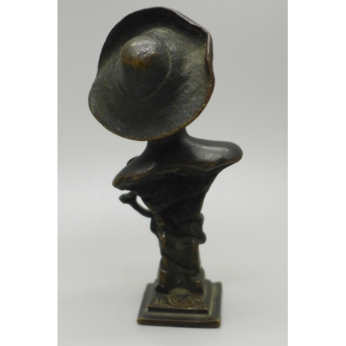 625 - A small French bronze figure of a lady, signed to the back, 10cm