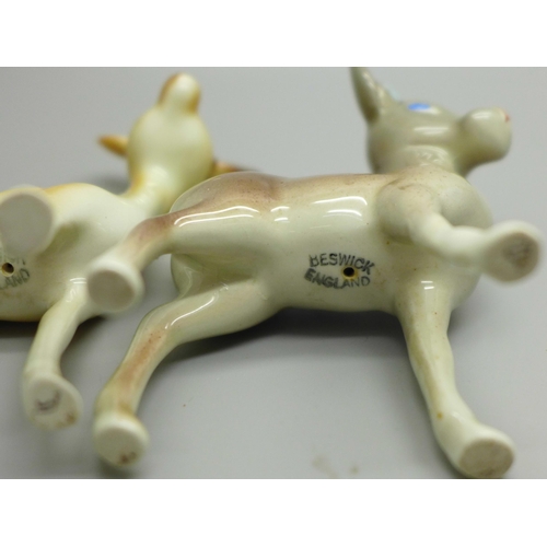 626 - A Beswick deer and giraffe